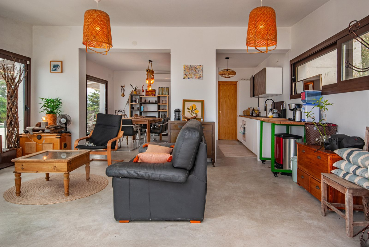 Huis te koop in Sayalonga | 2 slaapkamers H5051515