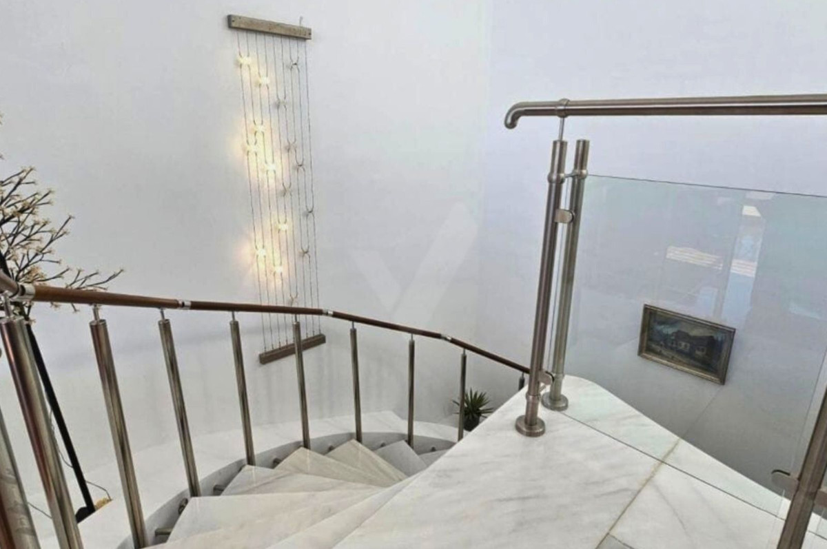 Huis te koop in Sayalonga | 4 slaapkamers H5160862