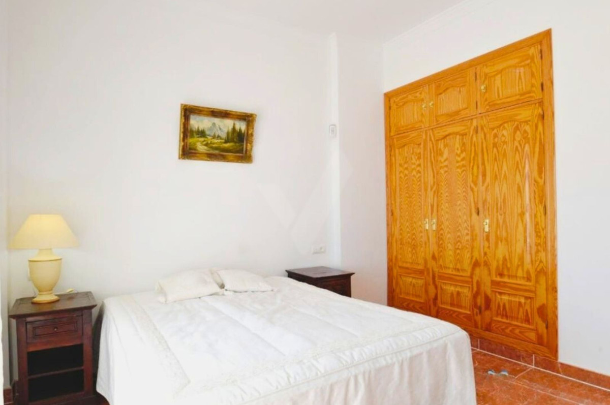 Huis te koop in Sayalonga | 4 slaapkamers H5160862