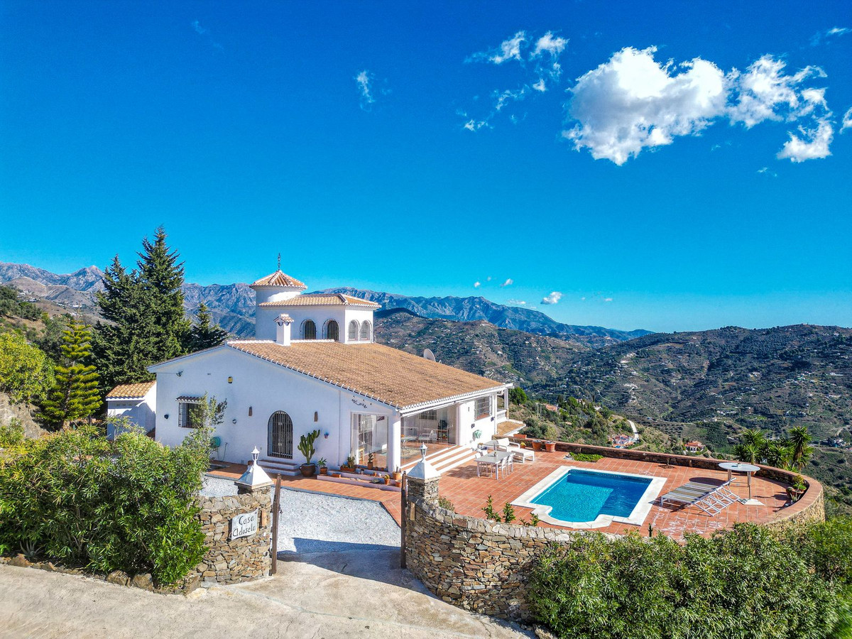 Property main view 64