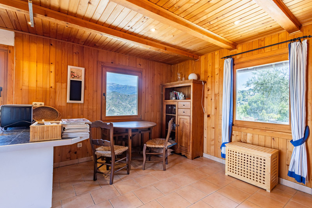 Property main view 75