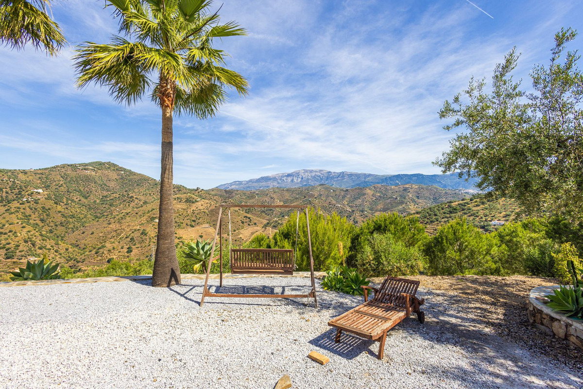 Property main view 80