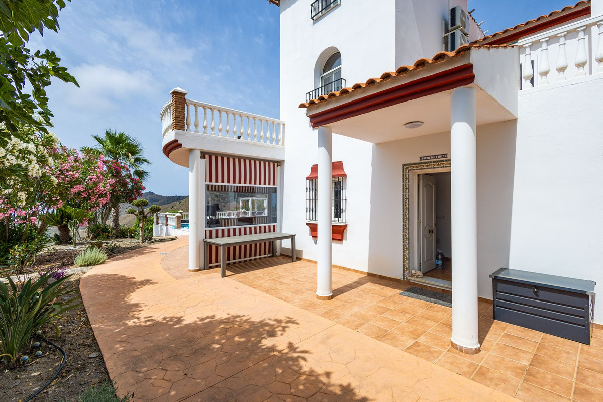 Huis te koop in Sayalonga | 6 slaapkamers H5419420