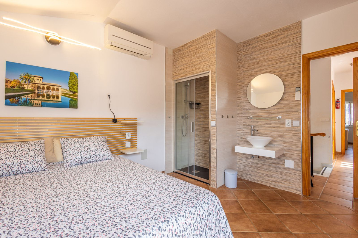 Huis te koop in Sayalonga | 6 slaapkamers H5419420