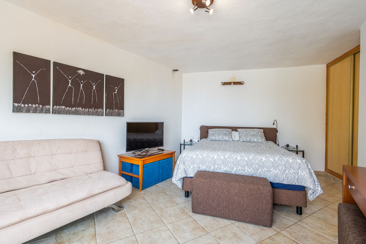 Huis te koop in Sayalonga | 6 slaapkamers H5419420