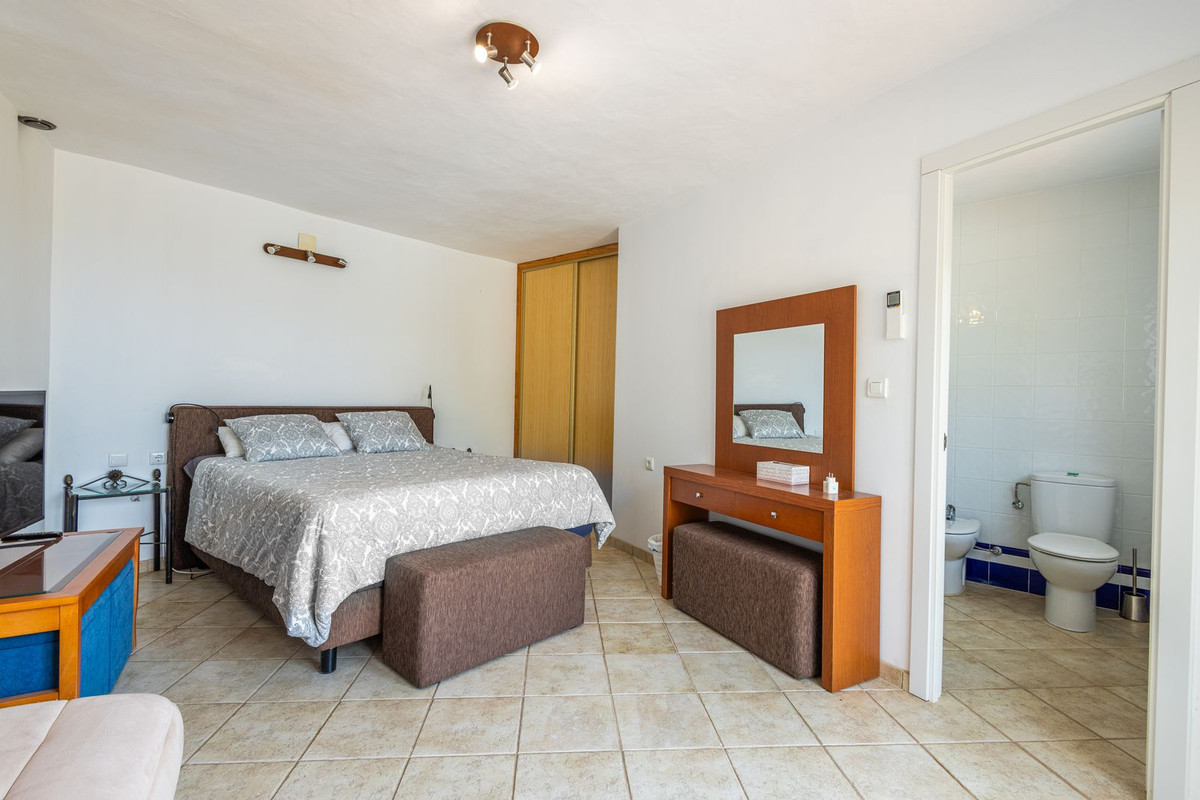 Huis te koop in Sayalonga | 6 slaapkamers H5419420