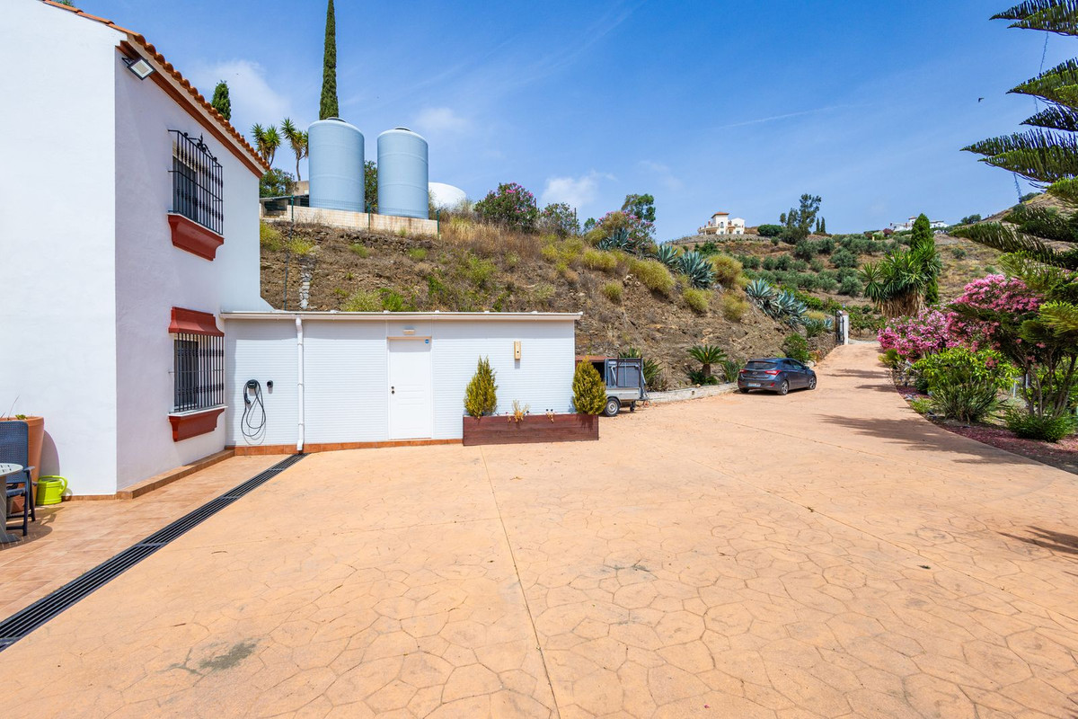 Huis te koop in Sayalonga | 6 slaapkamers H5419420