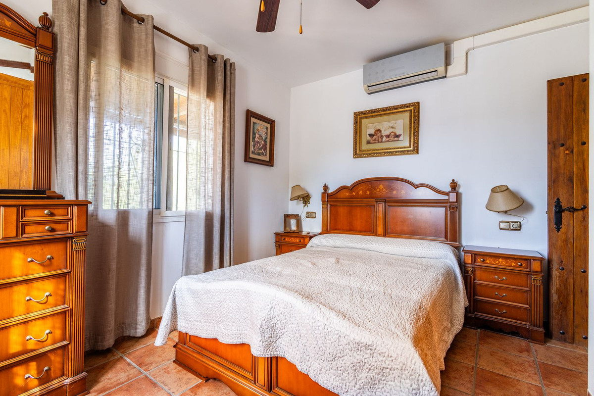 Huis te koop in Sayalonga | 3 slaapkamers H5449228
