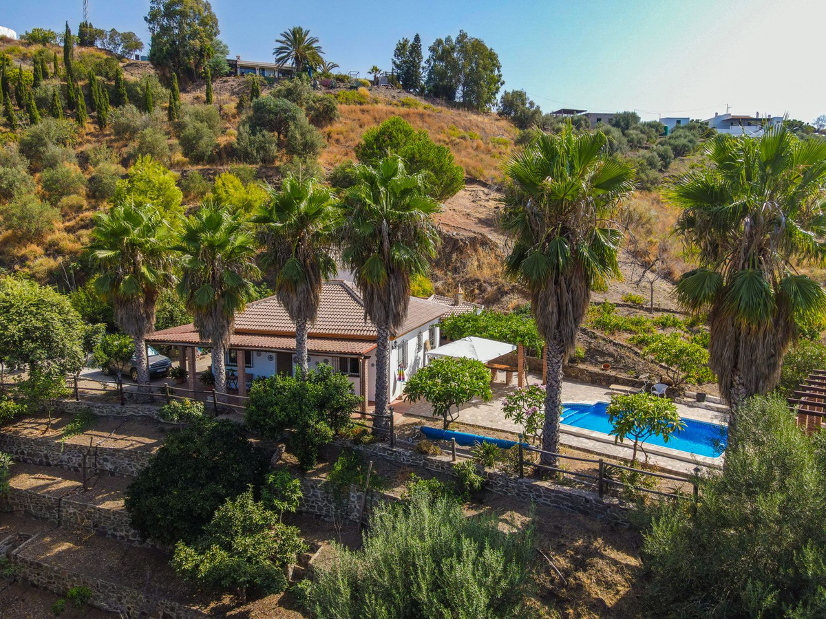 Huis te koop in Sayalonga | 3 slaapkamers H5449228