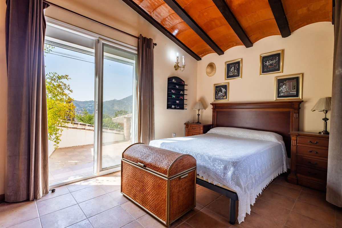 Huis te koop in Sayalonga | 3 slaapkamers H5449228