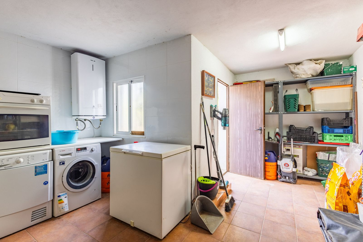 Huis te koop in Sayalonga | 3 slaapkamers H5449228