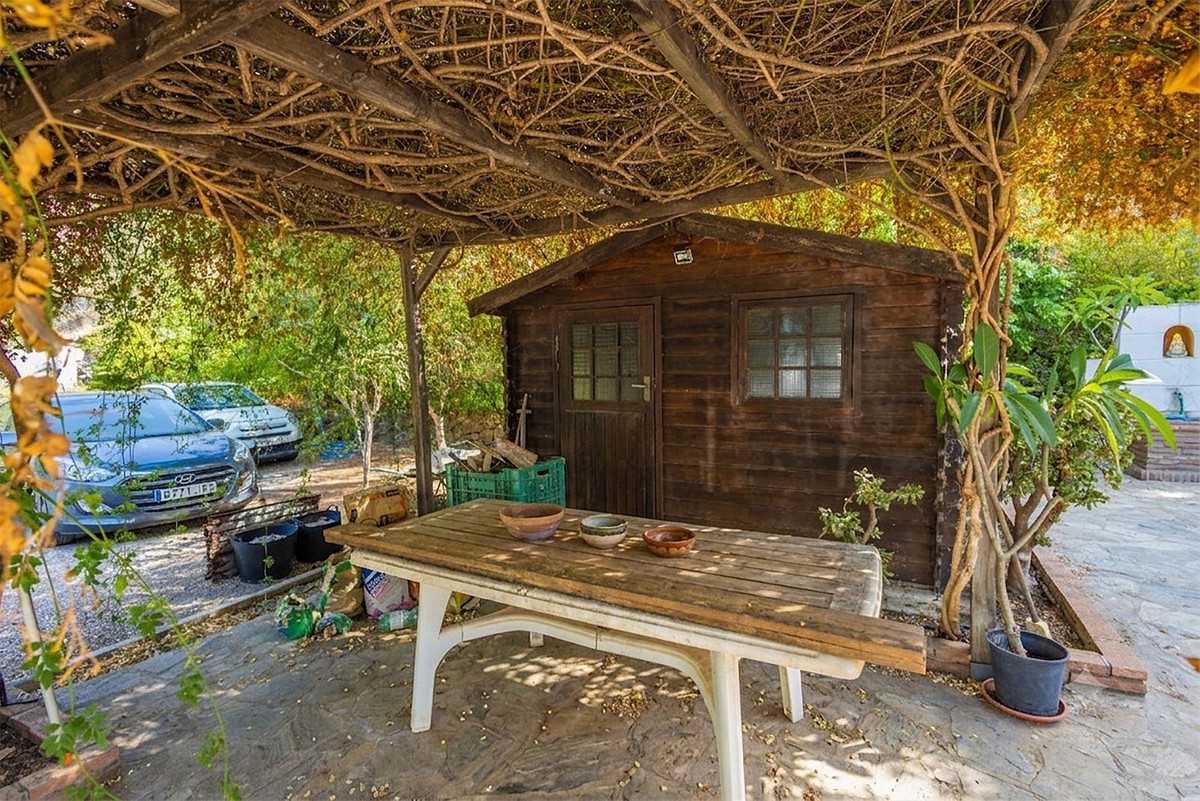 Huis te koop in Sayalonga | 3 slaapkamers H5449228