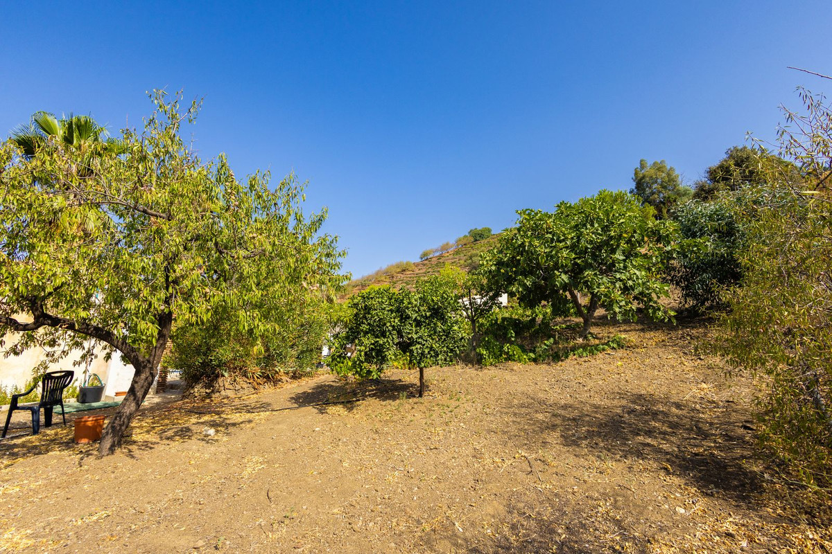Huis te koop in Sayalonga | 3 slaapkamers H5449228