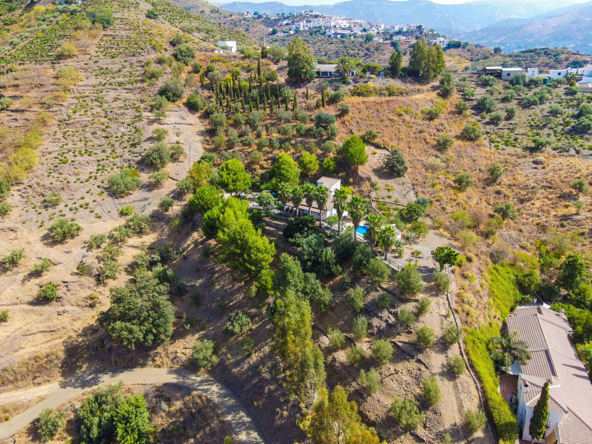 Huis te koop in Sayalonga | 3 slaapkamers H5449228