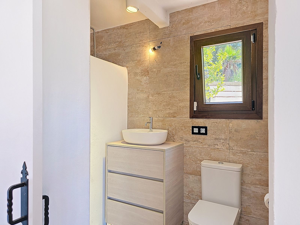 Huis te koop in Sedella | 4 slaapkamers H5025835
