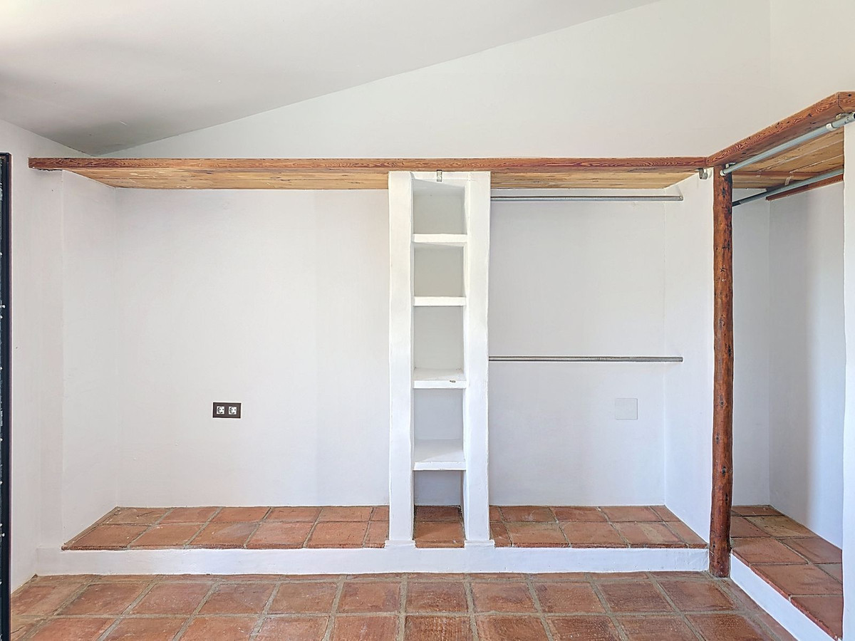Huis te koop in Sedella | 4 slaapkamers H5025835
