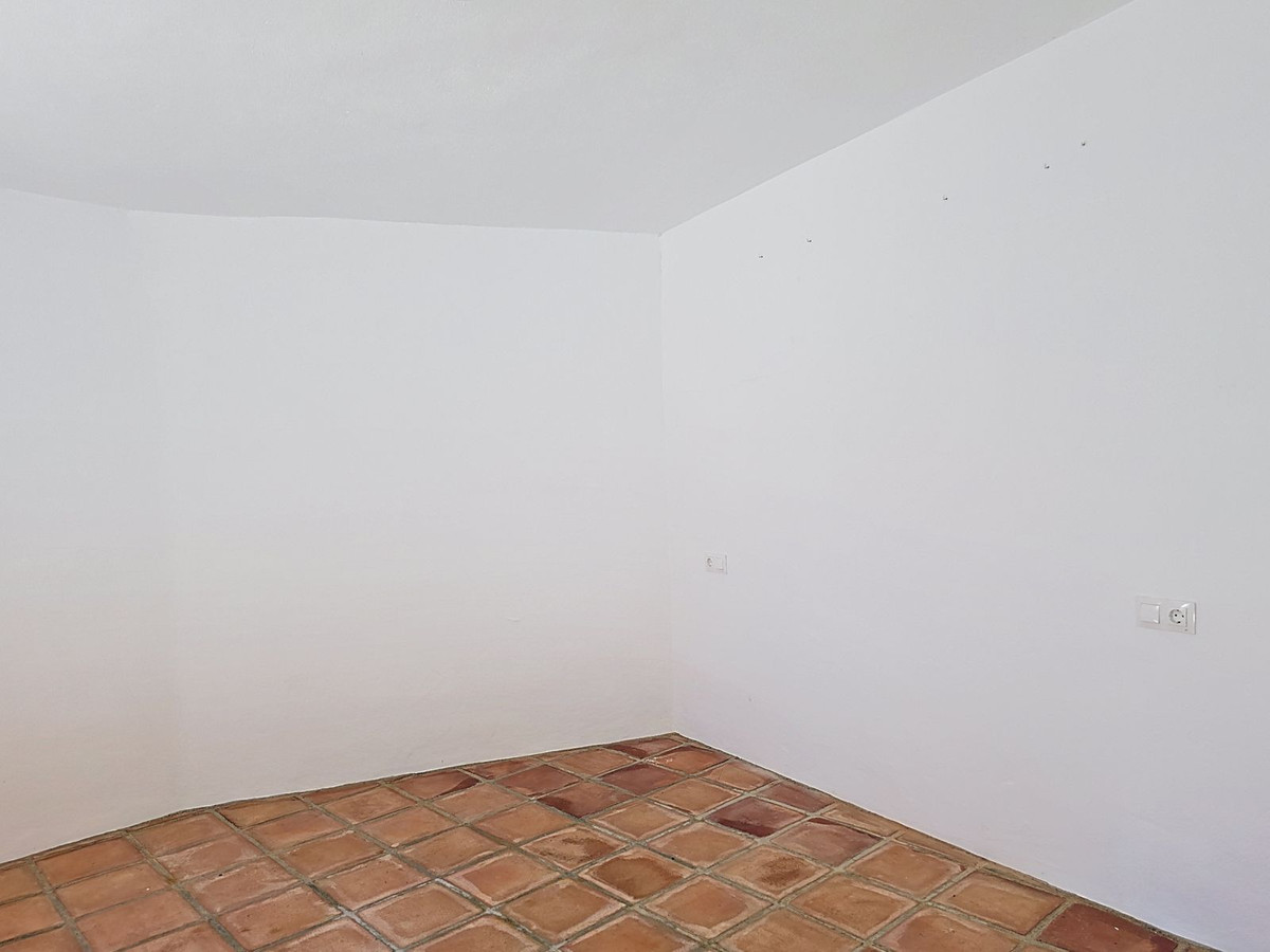 Huis te koop in Sedella | 4 slaapkamers H5025835