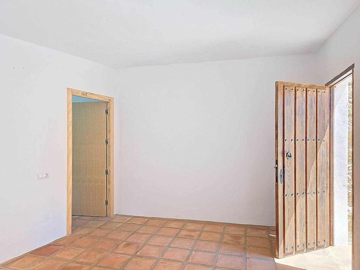 Huis te koop in Sedella | 4 slaapkamers H5025835
