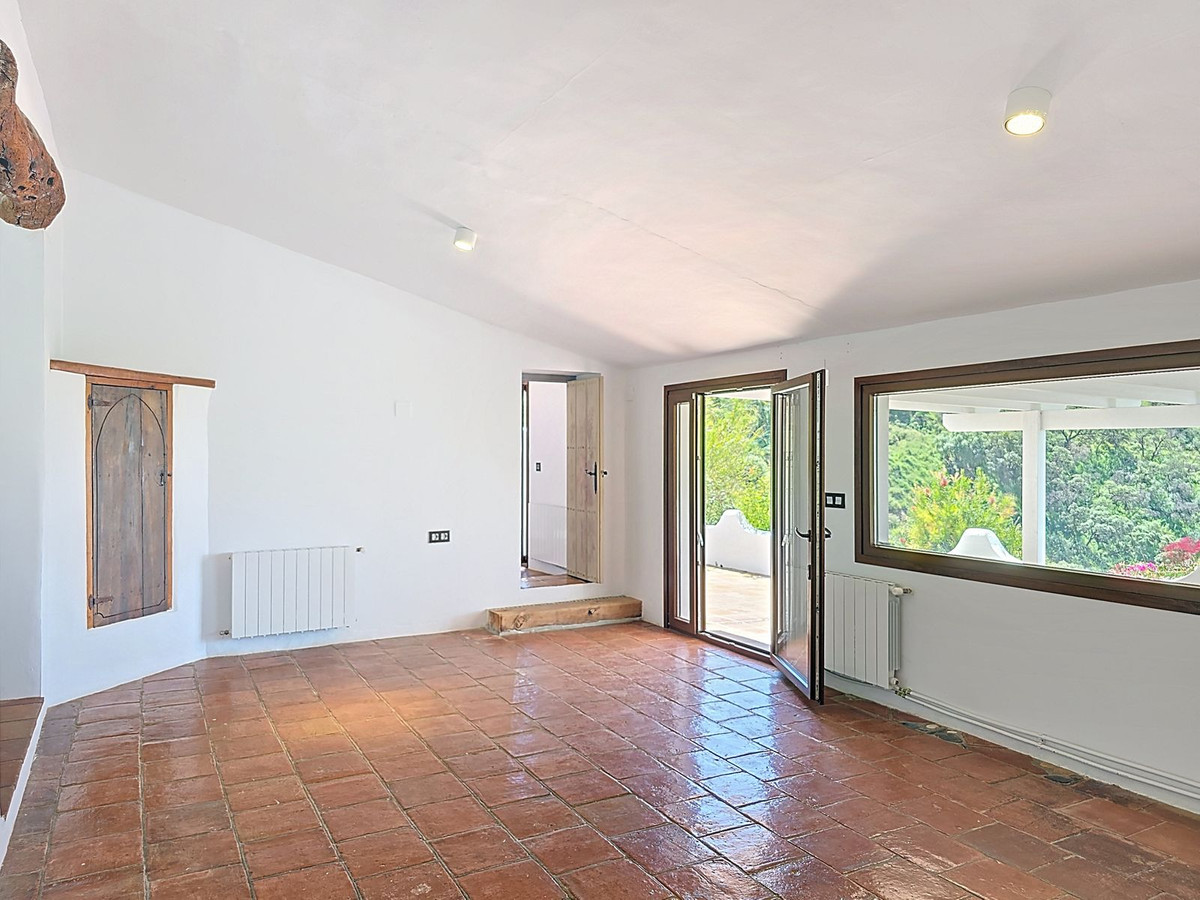 Huis te koop in Sedella | 4 slaapkamers H5025835