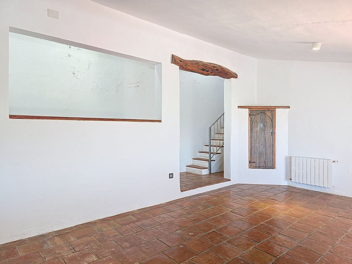 Huis te koop in Sedella | 4 slaapkamers H5025835