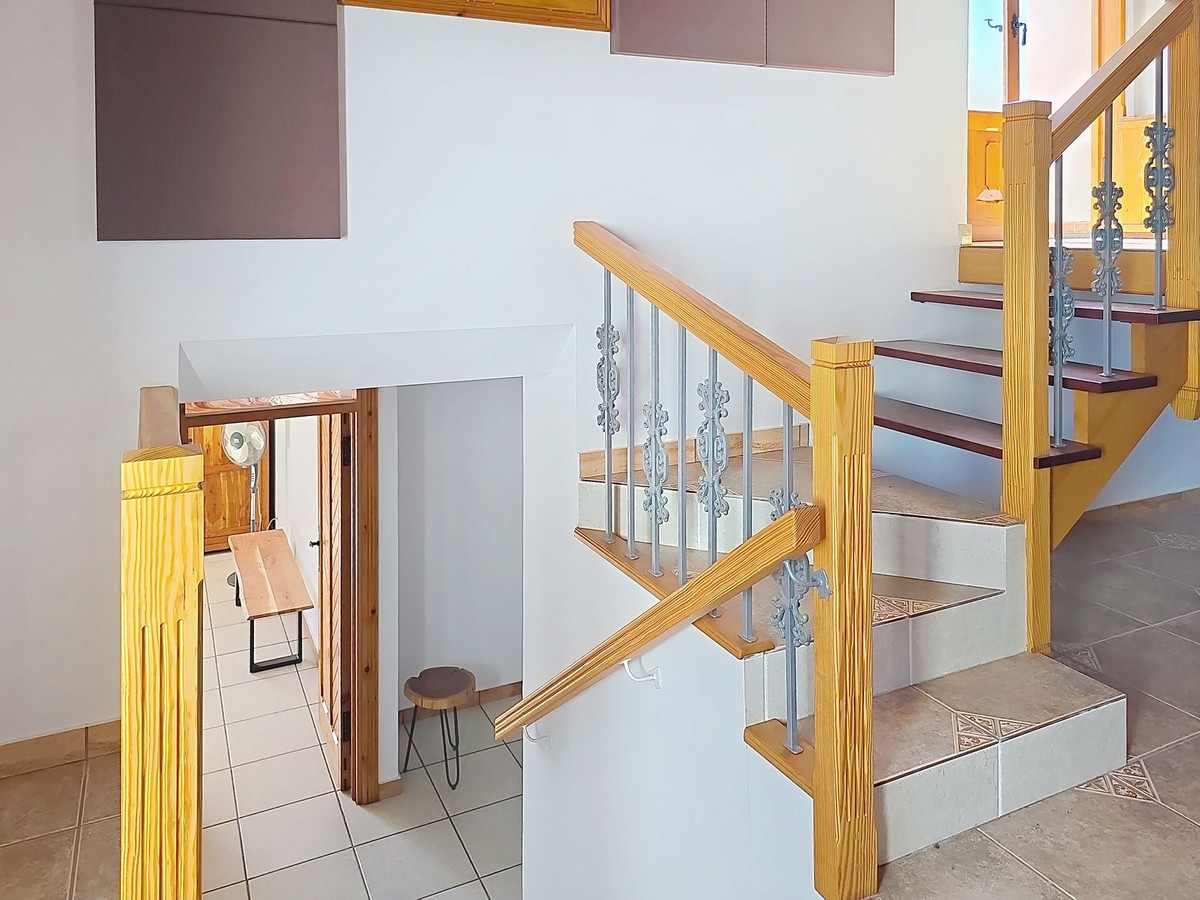 Huis te koop in Sedella | 4 slaapkamers H5026366