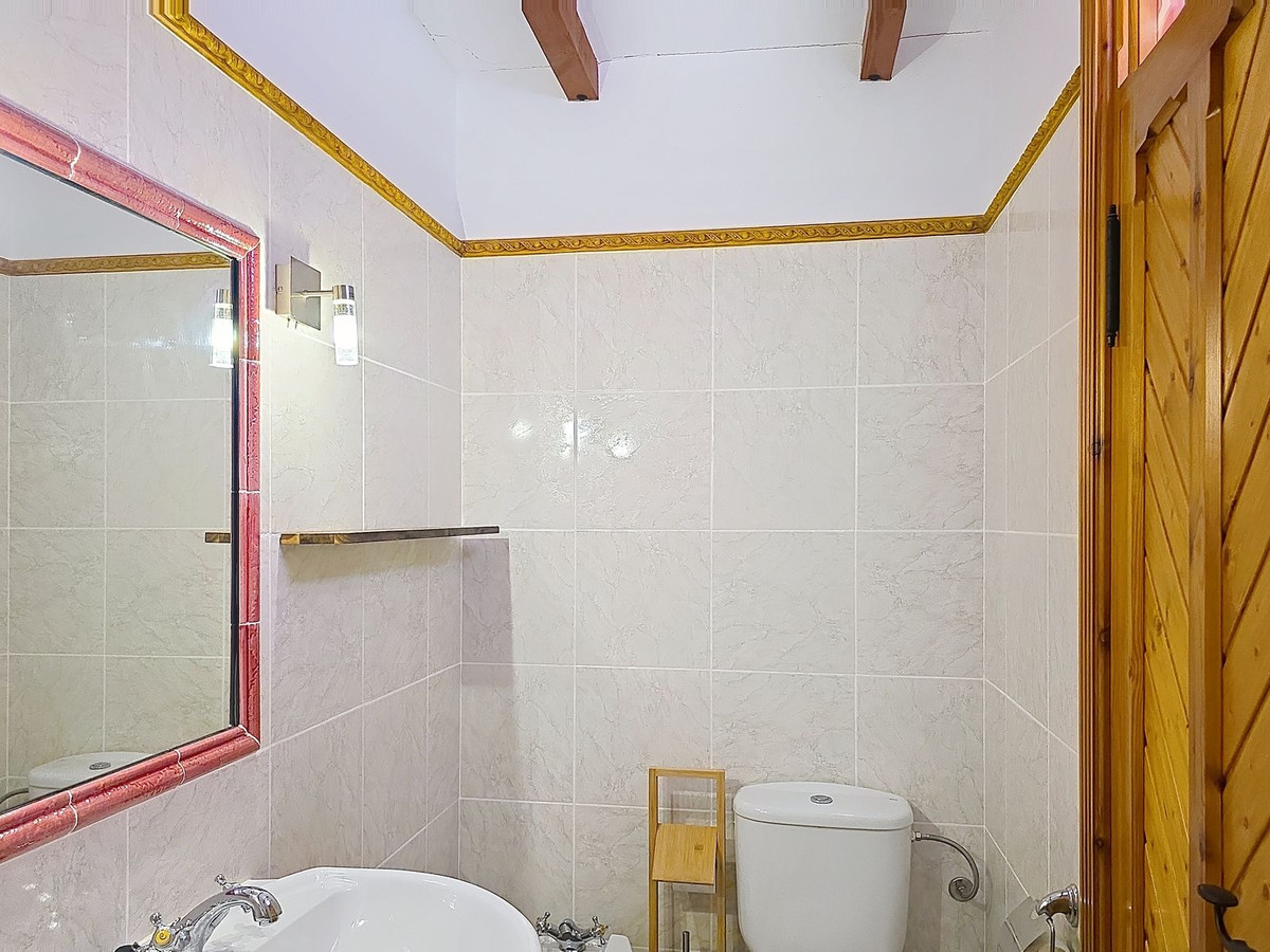 Huis te koop in Sedella | 4 slaapkamers H5026366