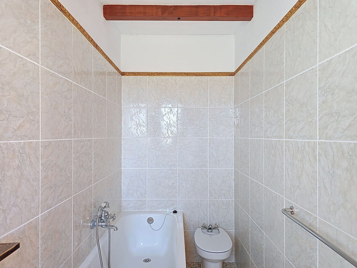 Huis te koop in Sedella | 4 slaapkamers H5026366