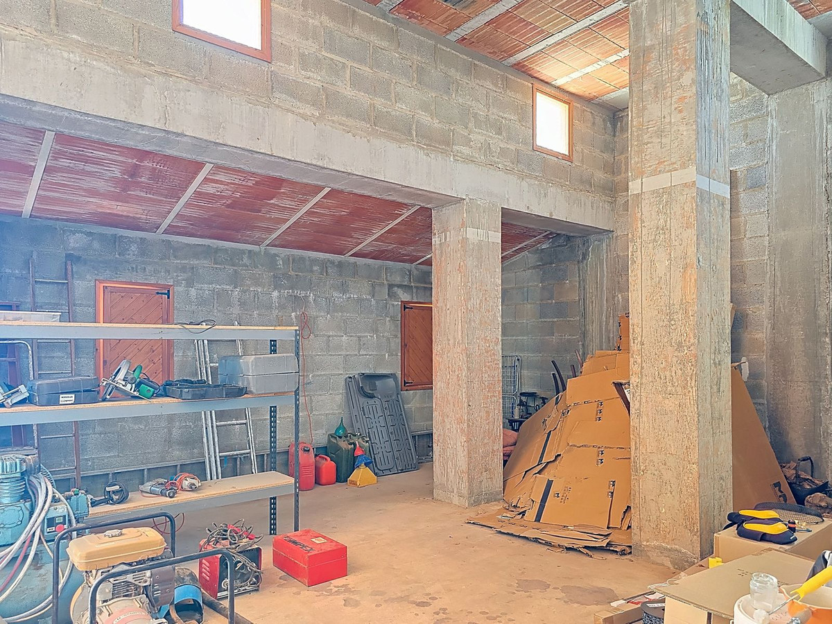 Huis te koop in Sedella | 4 slaapkamers H5026366