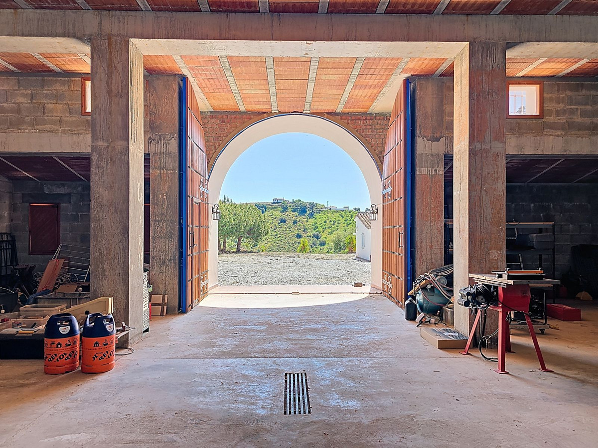 Huis te koop in Sedella | 4 slaapkamers H5026366