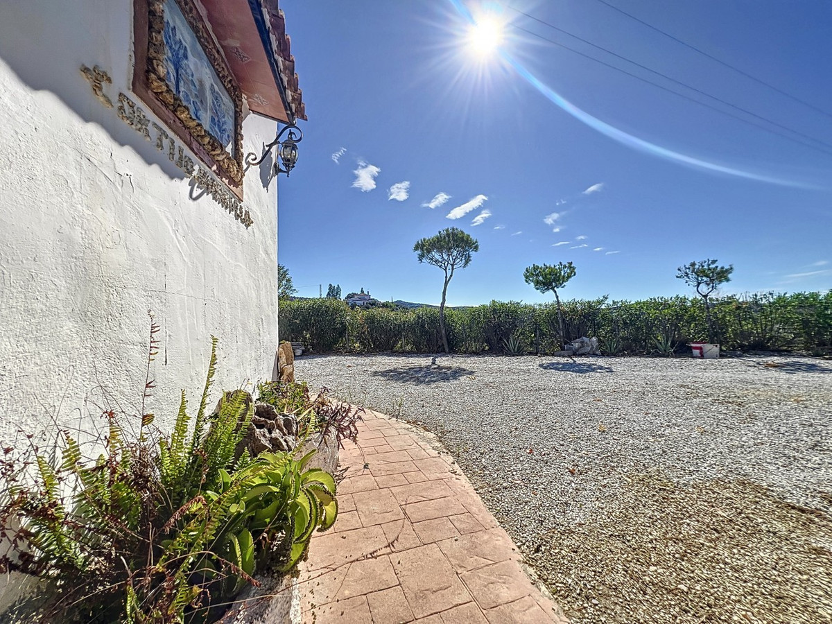 Huis te koop in Sedella | 3 slaapkamers H5058814