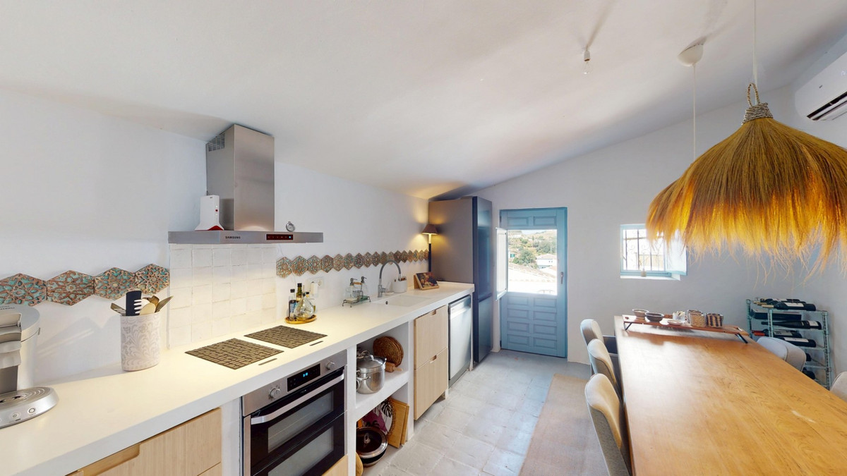 Huis te koop in Sedella | 3 slaapkamers H5126218