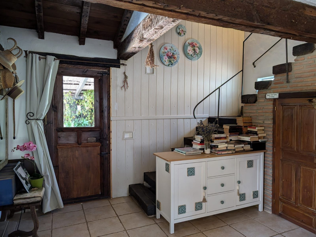Vrijstaande Villa te koop in Selwo | 2 slaapkamers H4968865