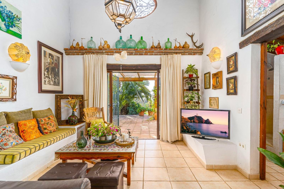 Vrijstaande Villa te koop in Selwo | 2 slaapkamers H4968865