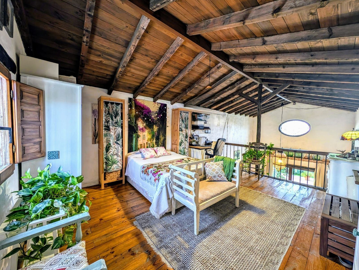 Vrijstaande Villa te koop in Selwo | 2 slaapkamers H4968865