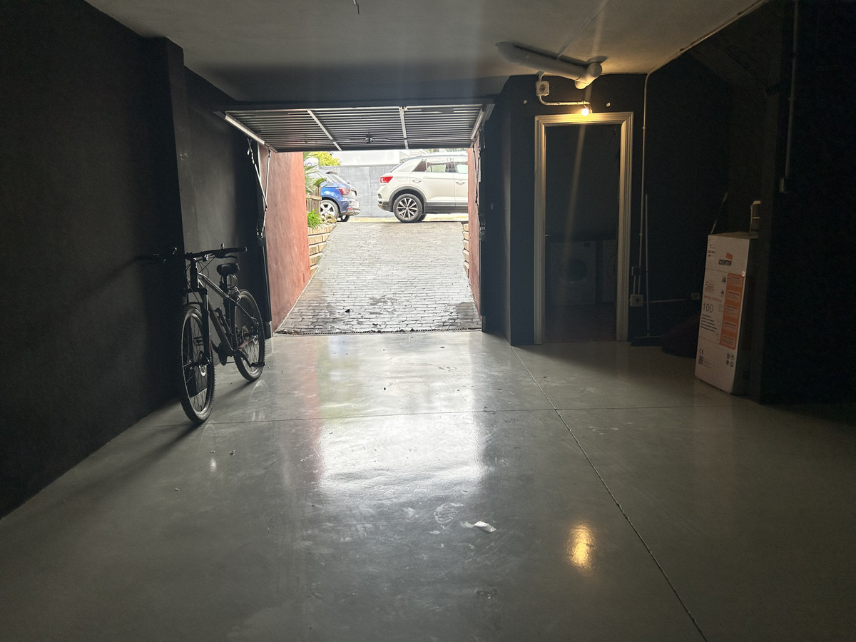 Geschakelde Woning in Selwo-24