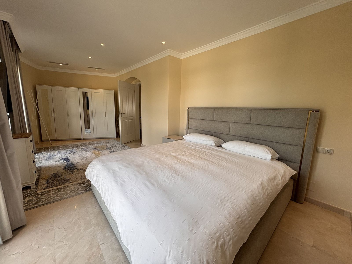Vrijstaande Villa te koop in Selwo | 5 slaapkamers H5104306