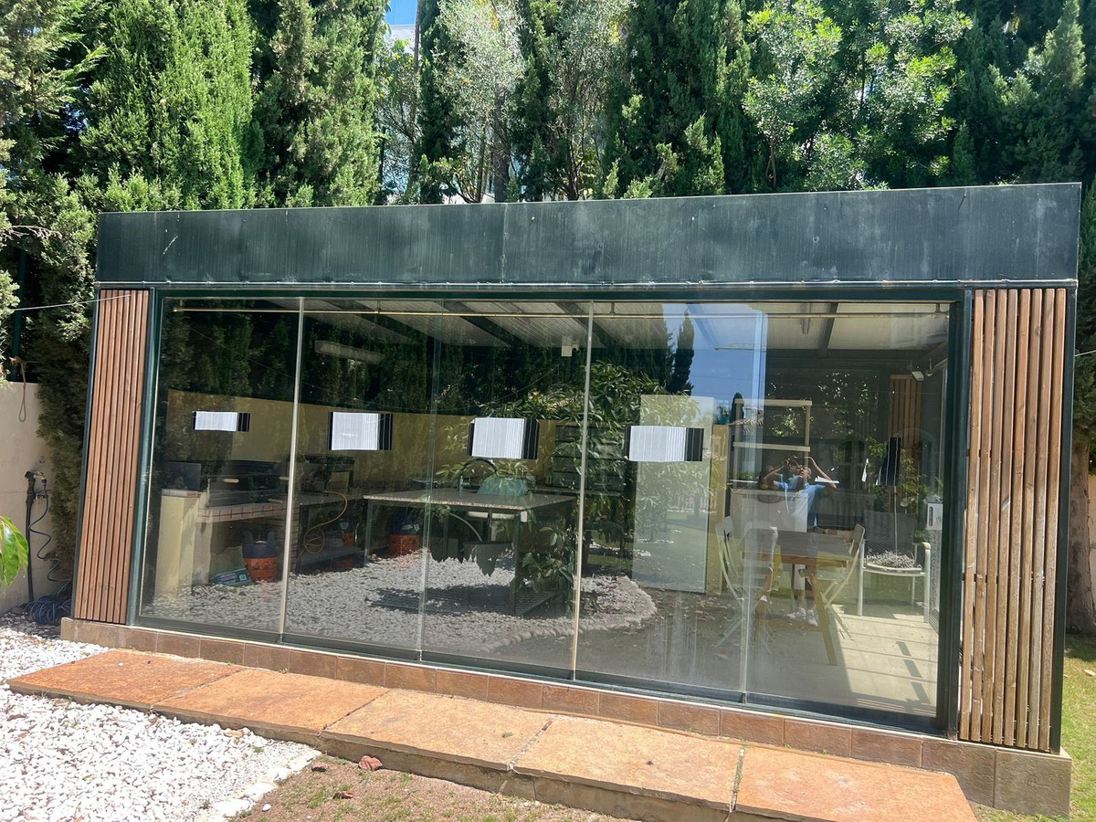 Vrijstaande Villa te koop in Selwo | 5 slaapkamers H5104306