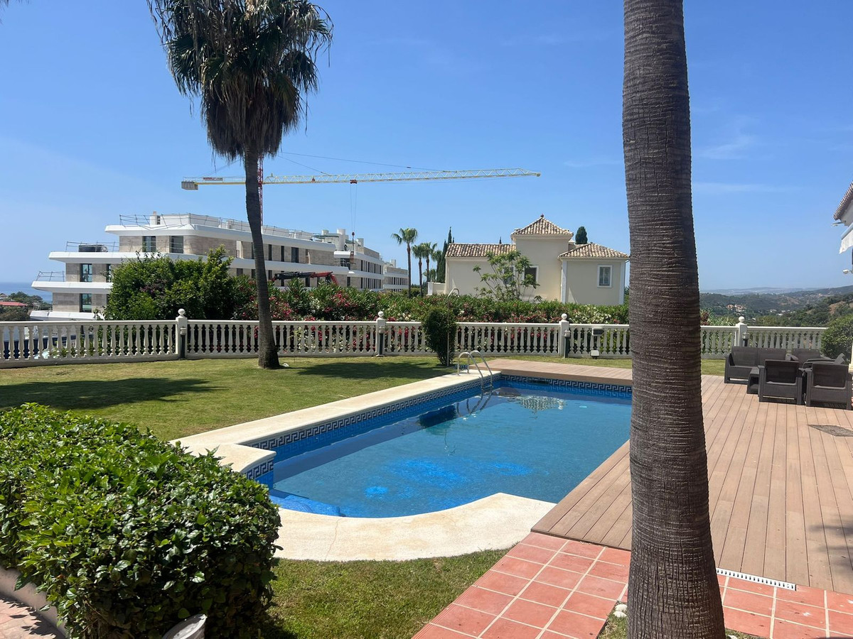 Vrijstaande Villa te koop in Selwo | 5 slaapkamers H5104306