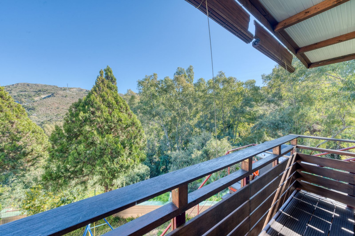 Vrijstaande Villa te koop in Selwo | 4 slaapkamers H5235760