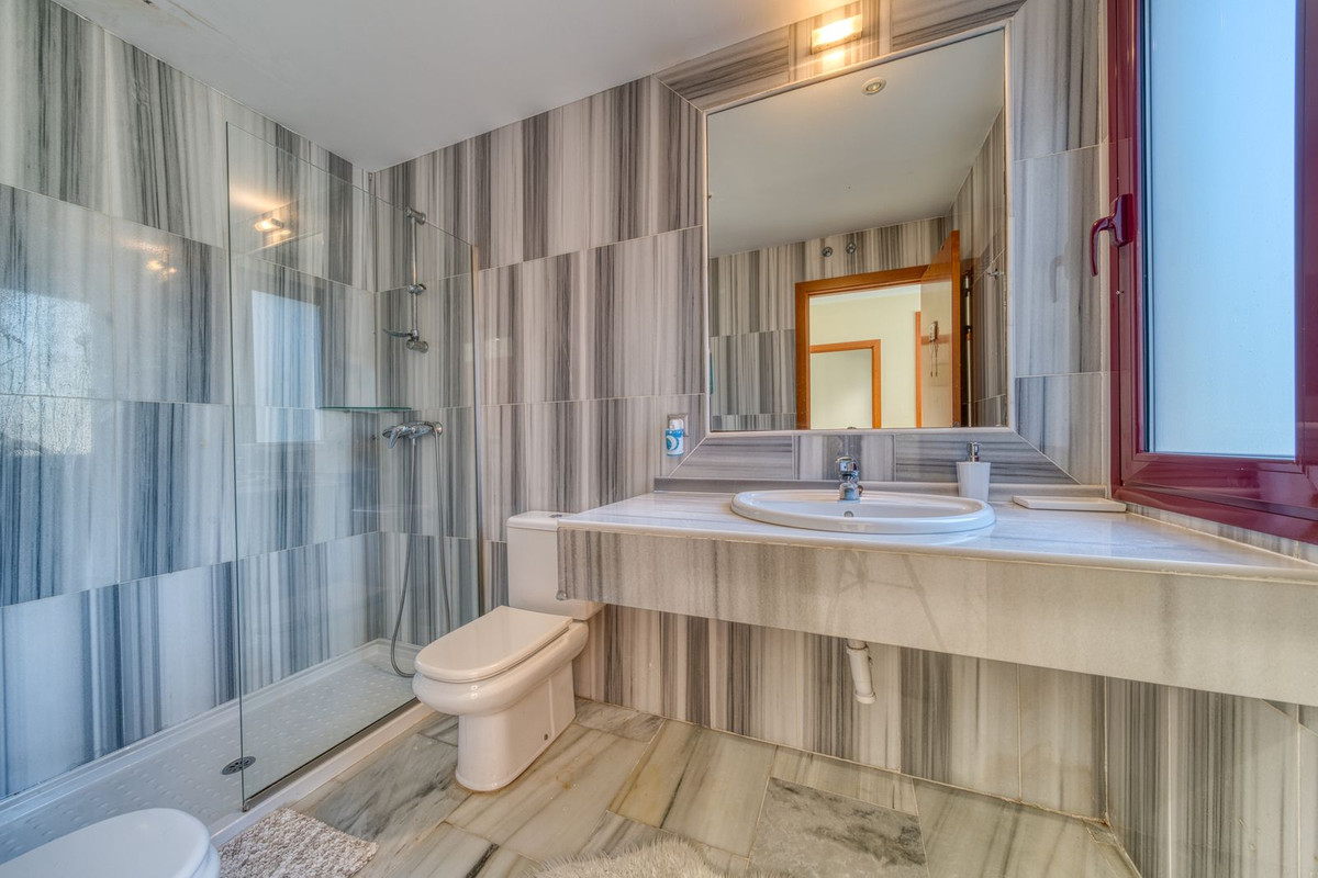 Vrijstaande Villa te koop in Selwo | 4 slaapkamers H5235760