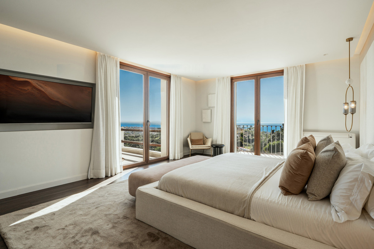 Vrijstaande Villa te koop in Selwo | 5 slaapkamers H5318275