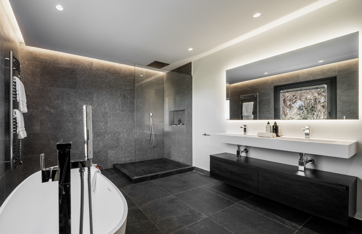 Vrijstaande Villa te koop in Selwo | 5 slaapkamers H5318275