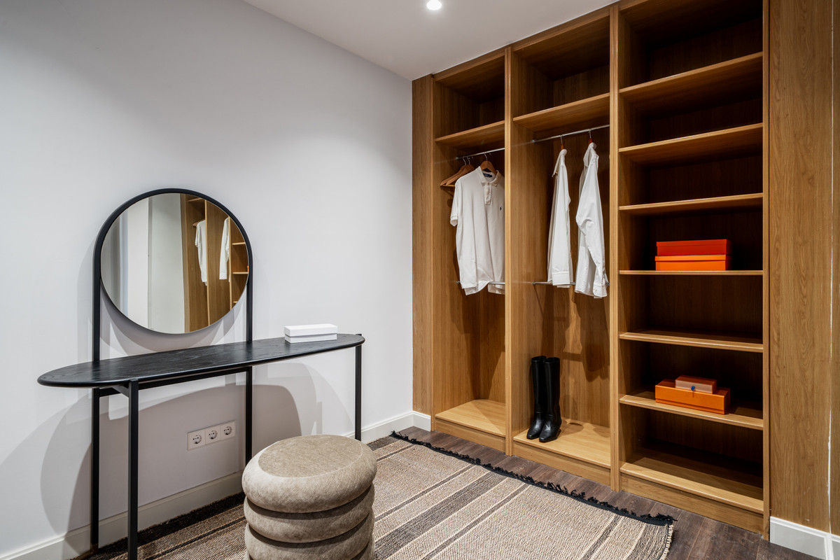 Vrijstaande Villa te koop in Selwo | 5 slaapkamers H5318275