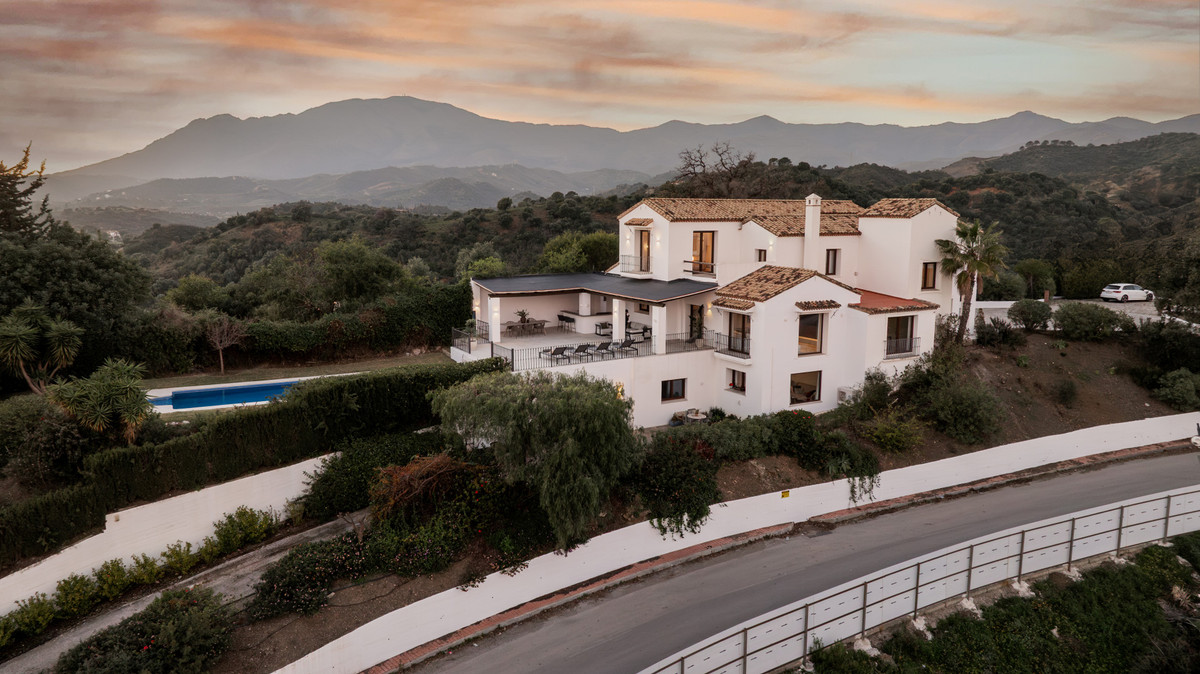 Vrijstaande Villa te koop in Selwo | 5 slaapkamers H5318275