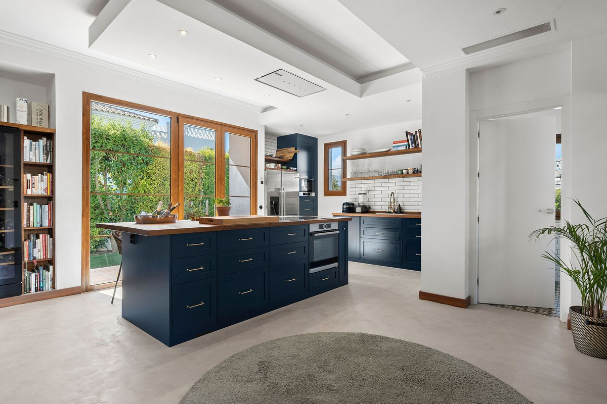 Vrijstaande Villa te koop in Selwo | 4 slaapkamers H5342341