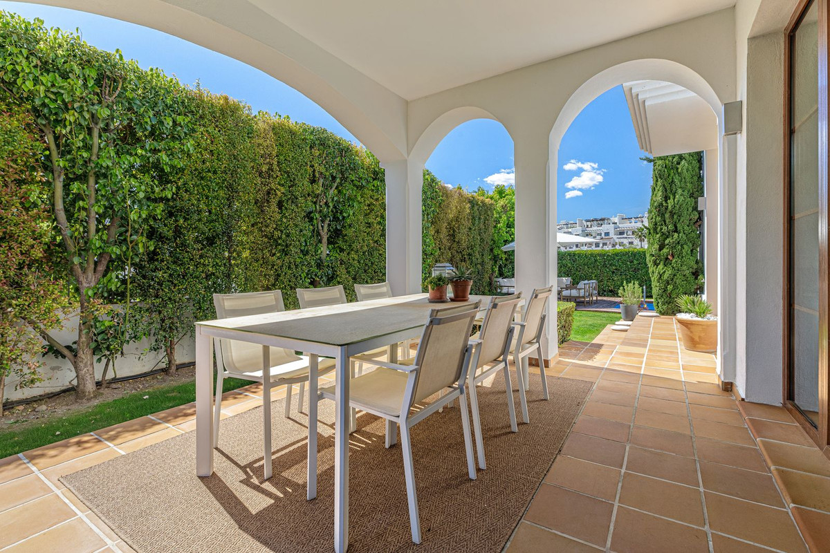 Vrijstaande Villa te koop in Selwo | 4 slaapkamers H5343271