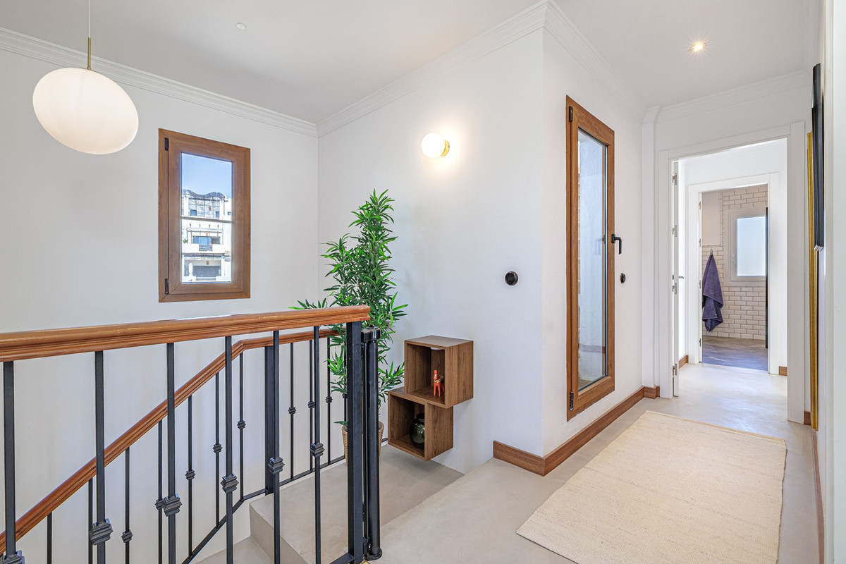 Vrijstaande Villa te koop in Selwo | 4 slaapkamers H5343271