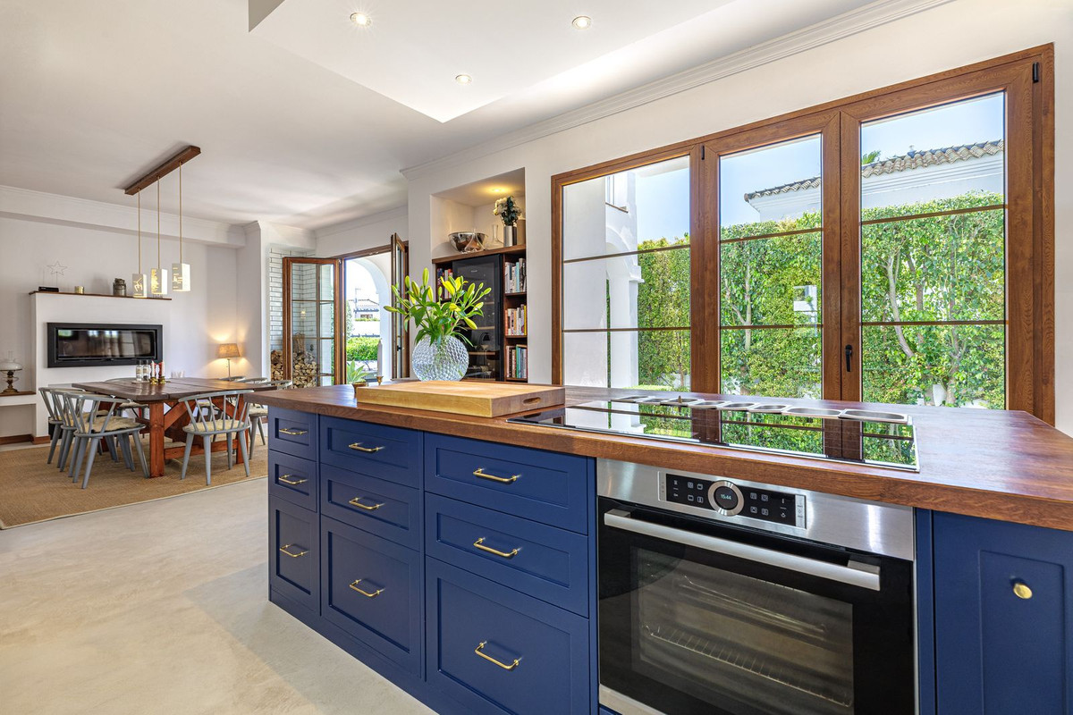 Vrijstaande Villa te koop in Selwo | 4 slaapkamers H5343271