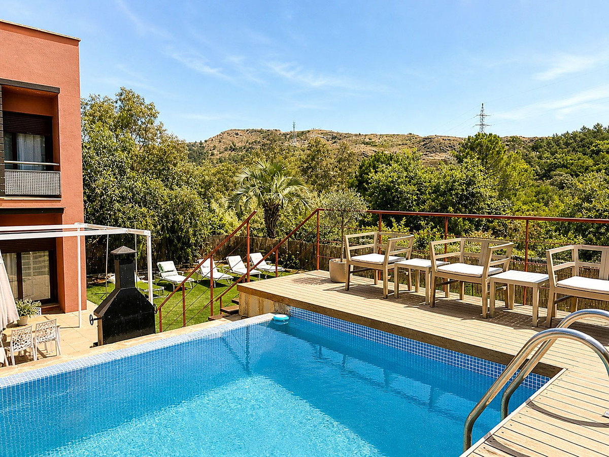 Vrijstaande Villa te koop in Selwo | 5 slaapkamers H5382073