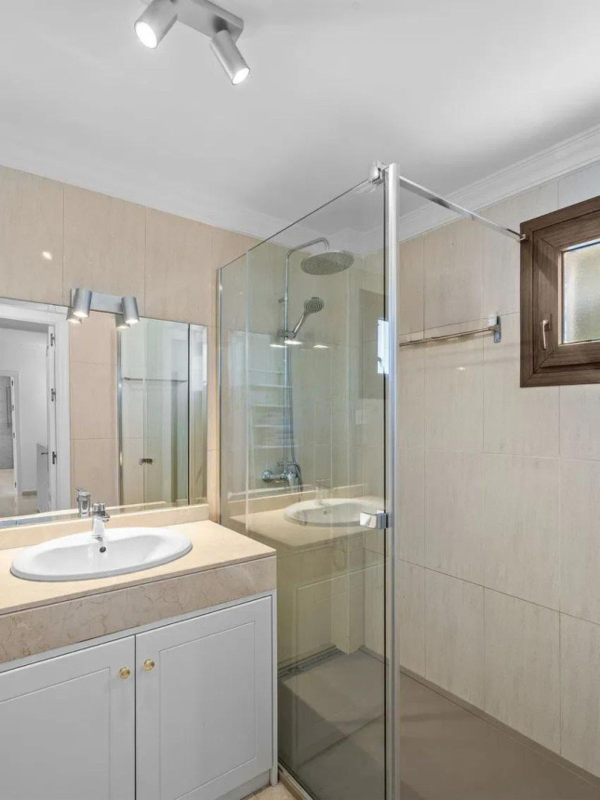 Property main view 30